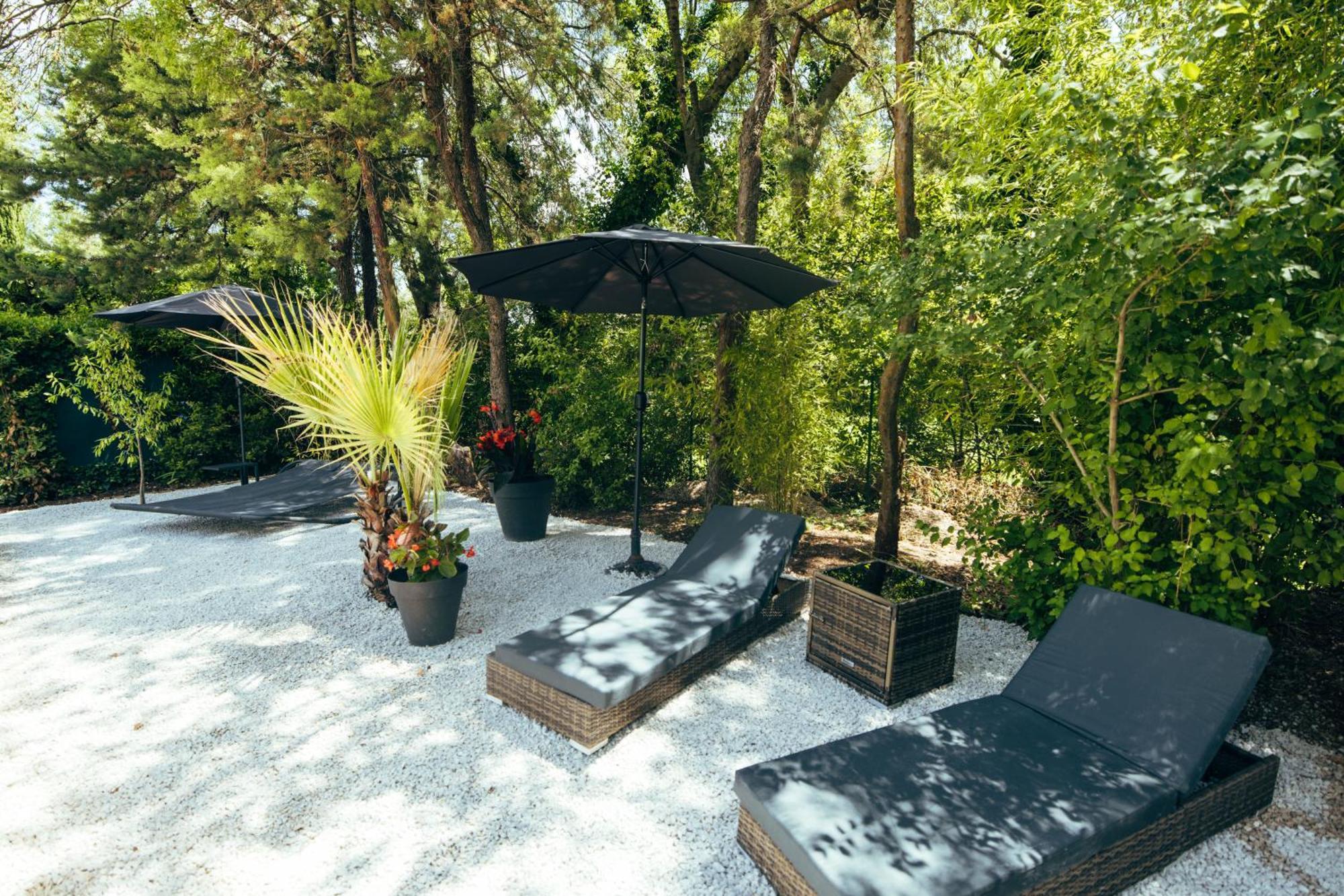 Suite And Spa La Perla Bianca Grabels Экстерьер фото