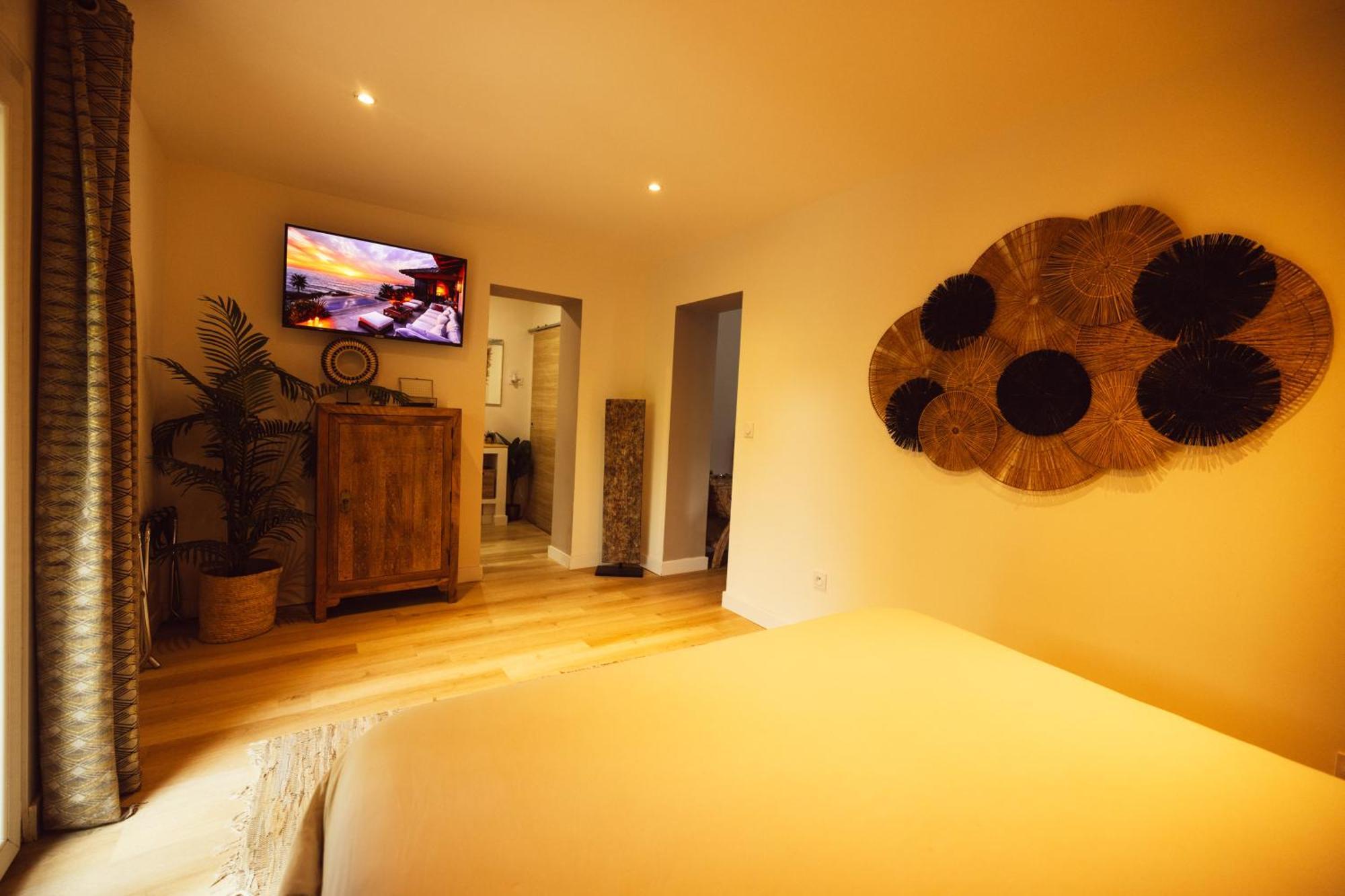 Suite And Spa La Perla Bianca Grabels Экстерьер фото