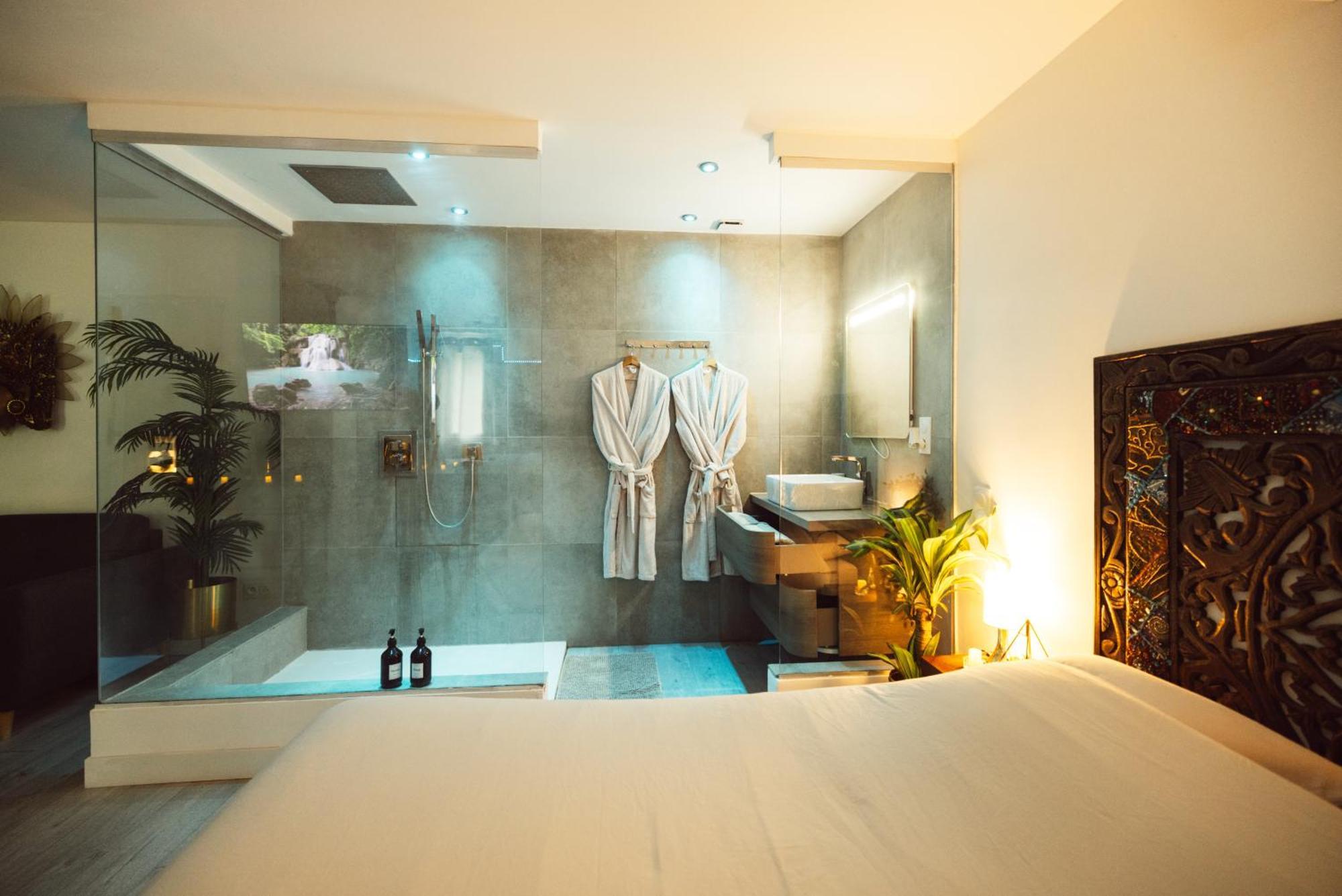 Suite And Spa La Perla Bianca Grabels Экстерьер фото